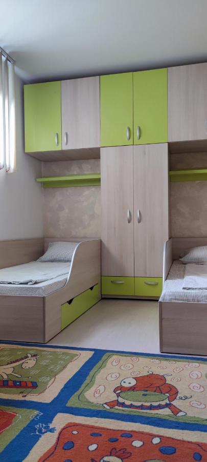 Hysteria Central Flat Oradea Exteriör bild